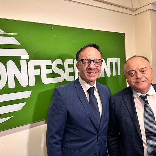 Gratteri lancia un appello agli imprenditori dalla sede di Confesercenti: «Denunciate senza paura, fidatevi di noi»