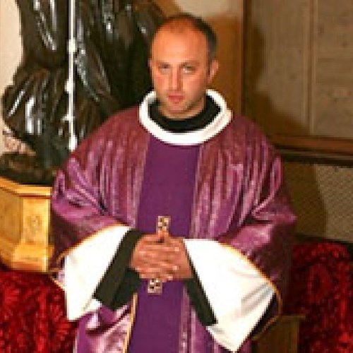 Padre Luigi Petrone