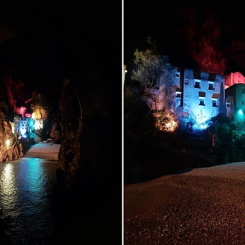 Il Fiordo di Furore si illumina per Natale: spettacolo di luci e colori<br />&copy; Comune Di Furore