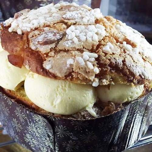 Il panettone con il gelato