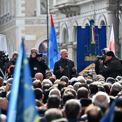 Manifestazione Campania a Roma, Celano (FI): «Il grillocrozzismo di De Luca non fa più ridere»<br />&copy; Bruno Cesario