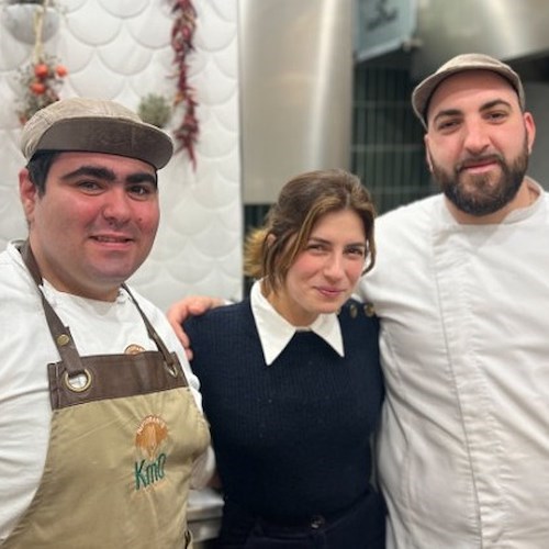 Maria Chiara Giannetta a Praiano: per l'attrice di Don Matteo e Blanca tappa di gusto al Ristorante km0<br />&copy; km0.praiano