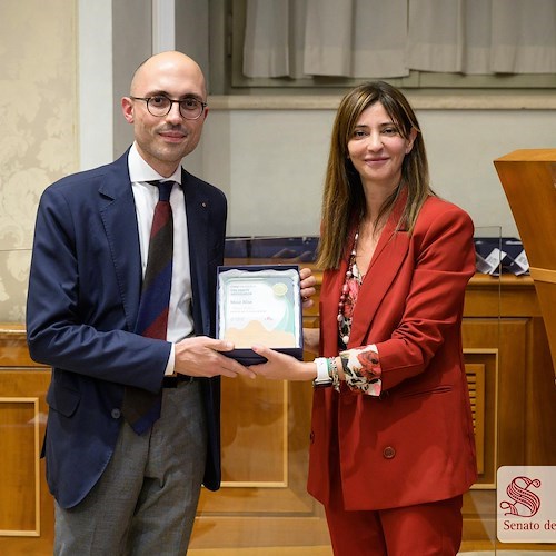 Consegna del premio a Mosè Alise