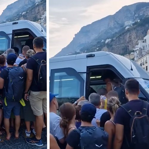 Assalto alla navetta Amalfi Ravello<br />&copy; Argonne Prolisi