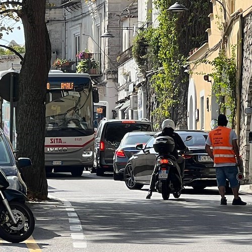 Traffico a Positano<br />&copy; Massimiliano D'Uva