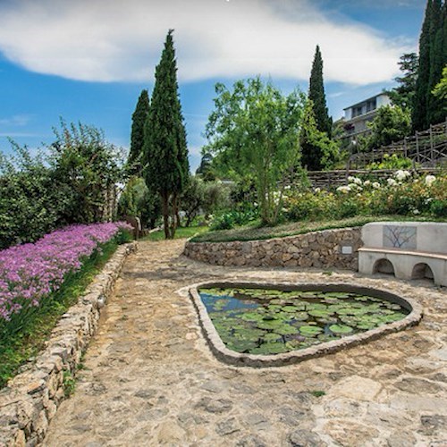 Opportunità di lavoro a Ravello, struttura familiare in giardino privato seleziona una figura professionale