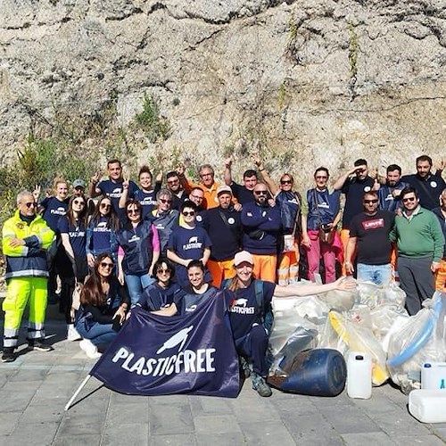 Passeggiata ecologica plastic free a Vietri sul Mare: buona partecipazione e ottimi risultati<br />&copy; Comune di Vietri sul Mare