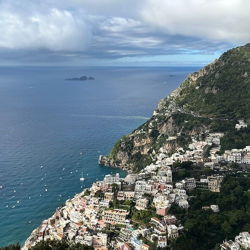 Macchia di fango nel mare di Positano<br />&copy; Fabio Fusco