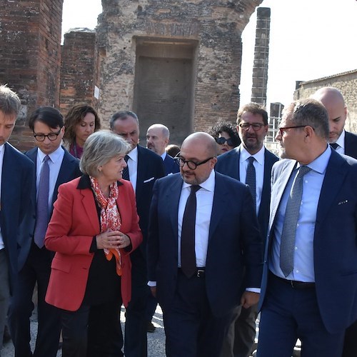 A Pompei la Commissaria Ue per la Coesione e le Riforme, Elisa Ferreira