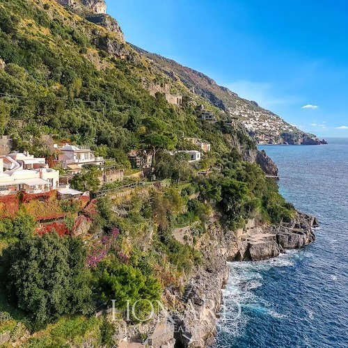 Positano, in vendita la villa a picco sul mare che fu dimora prediletta di Moravia e altre personalità di spicco del XX secolo<br />&copy; Lionard Luxury Real Estate