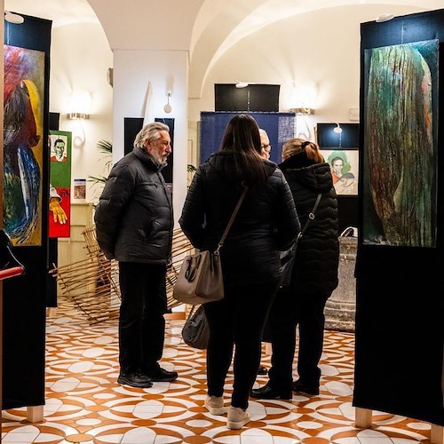 Positano, presso l’ufficio del turismo la mostra Sconfina menti a cura dell’associazione ADIN<br />&copy; Comune di Positano