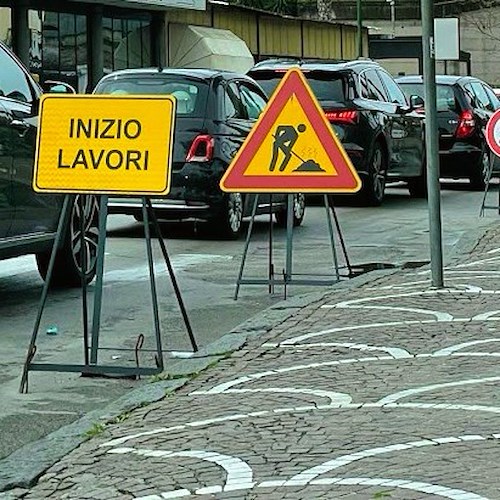 Praiano, dall’11 marzo lavori di scavo per la fibra ottica: divieto di sosta in Via Capovettica e Via Costantinopoli<br />&copy; Maria Abate