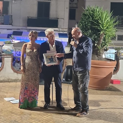 Raffaele Messina premiato a Cetara<br />&copy; Concetta Lambiase