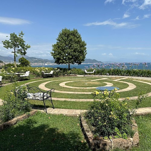 Il palco dei Giardini del Fuenti<br />&copy; Maria Abate