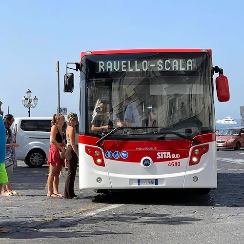 Bus per Scala<br />&copy; Massimiliano D'Uva