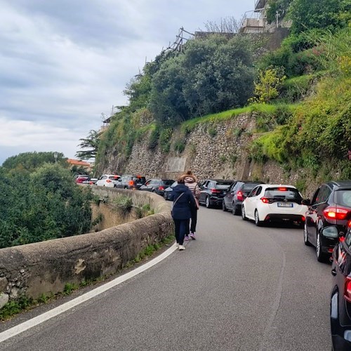 Traffico in Costiera Amalfitana<br />&copy; Massimiliano D'Uva