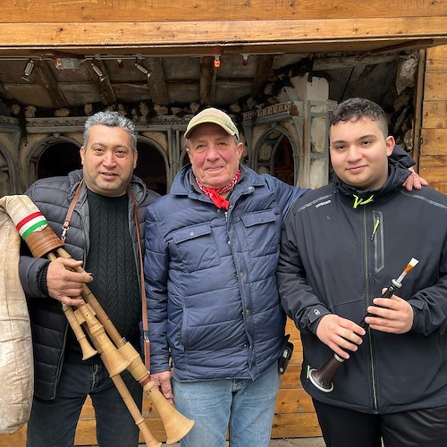 «Tutto ‘o munn’ adda pute' festeggia’»: da Minori l'appello alla pace di Antonio e degli zampognari<br />&copy; Massimiliano D'Uva