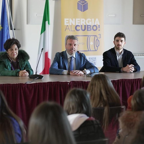 Vico Equense: successo per “Energia al Cubo”, il progetto di sensibilizzazione per il corretto conferimento delle pile esauste