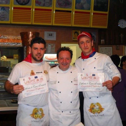 Vincenzo con il maestro Antonio Di Lieto e con un collega