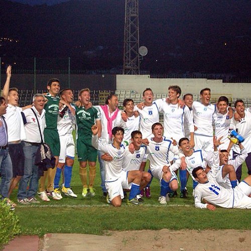 In festa calciatori e tecnici della Paganese